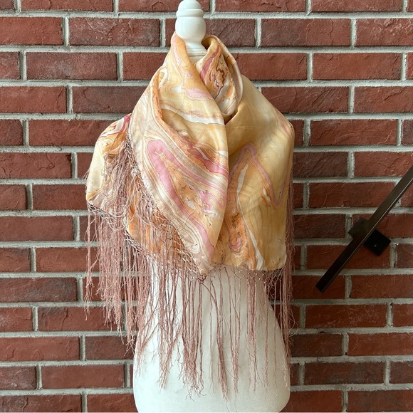 •Hand painted Handmade Silk Fringed Boho Scarf Wrap NWOT 41”x42” Made in India - Picture 4 of 14